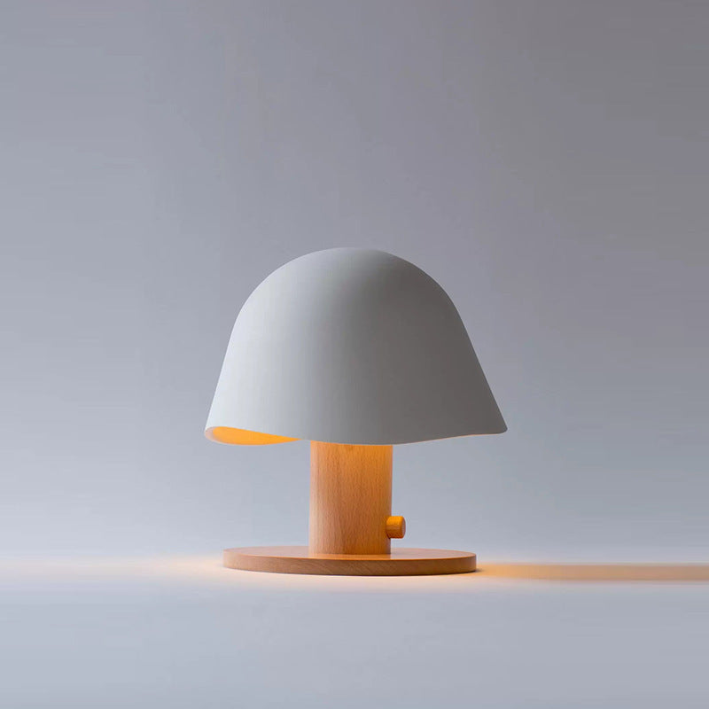 Mushroom_House_Table_Lamp_04