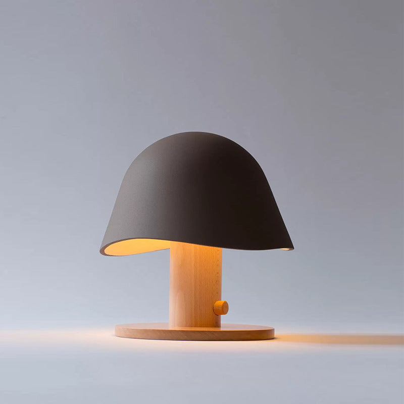 Mushroom_House_Table_Lamp_05