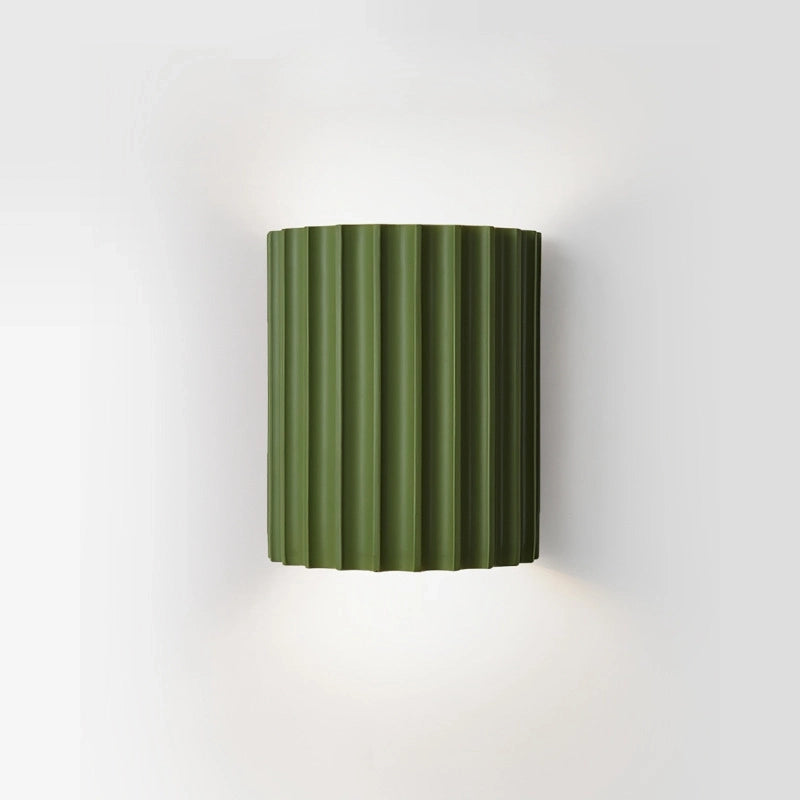 Pleated_Resin_Wall_Lamp_17