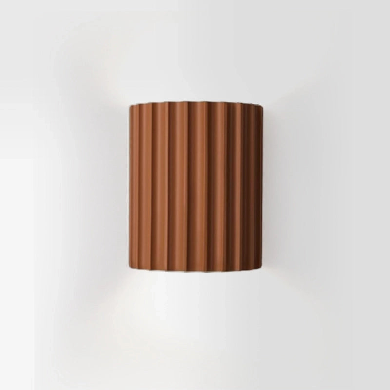 Pleated_Resin_Wall_Lamp_19