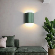 Pleated_Resin_Wall_Lamp_21