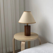 Pleated_Retro_Table_Lamp_08