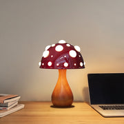 Spotted_Mushroom_Table_Lamp_06