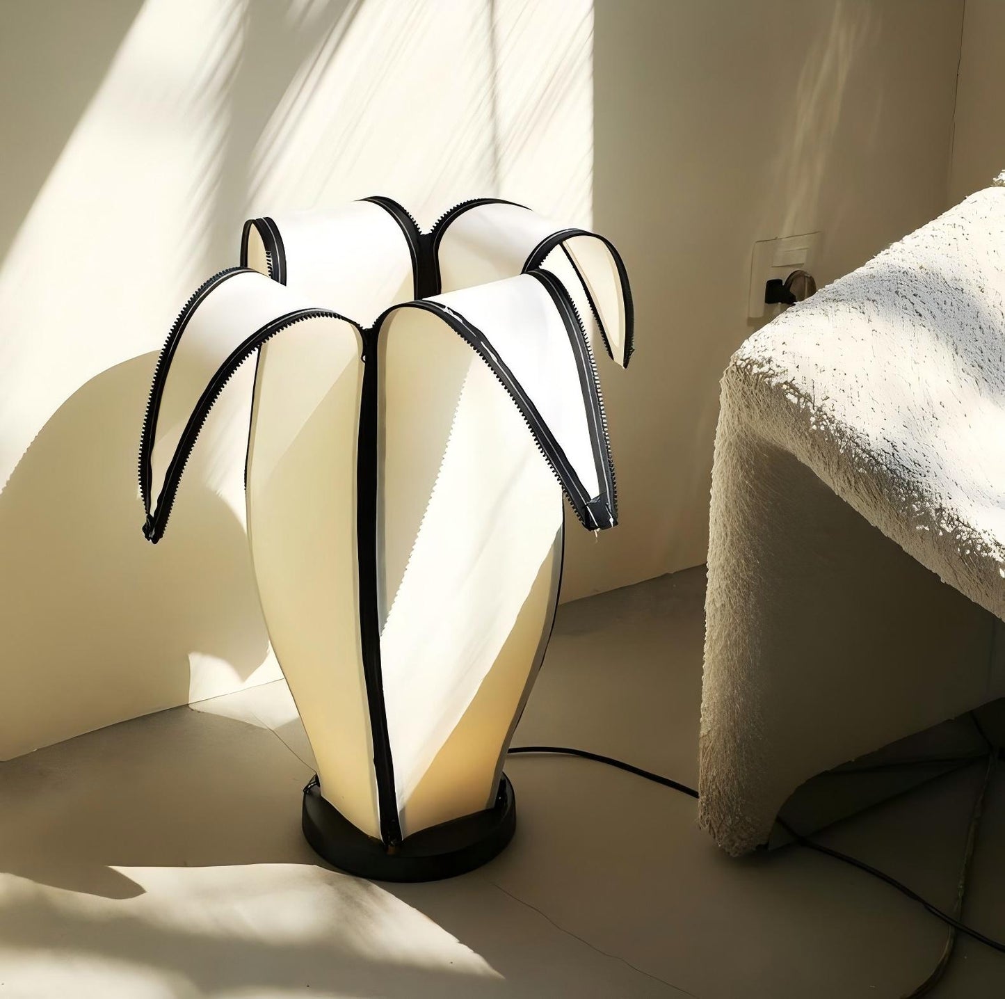 Zipper Banana Floor Lamp 14